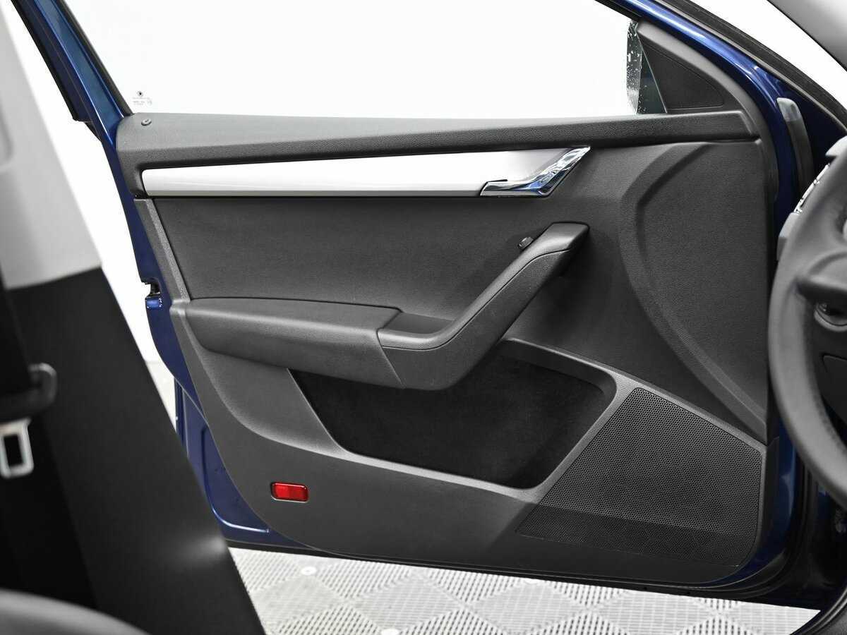 Б/У Шкода Октавия 2017 года. Фото: #6