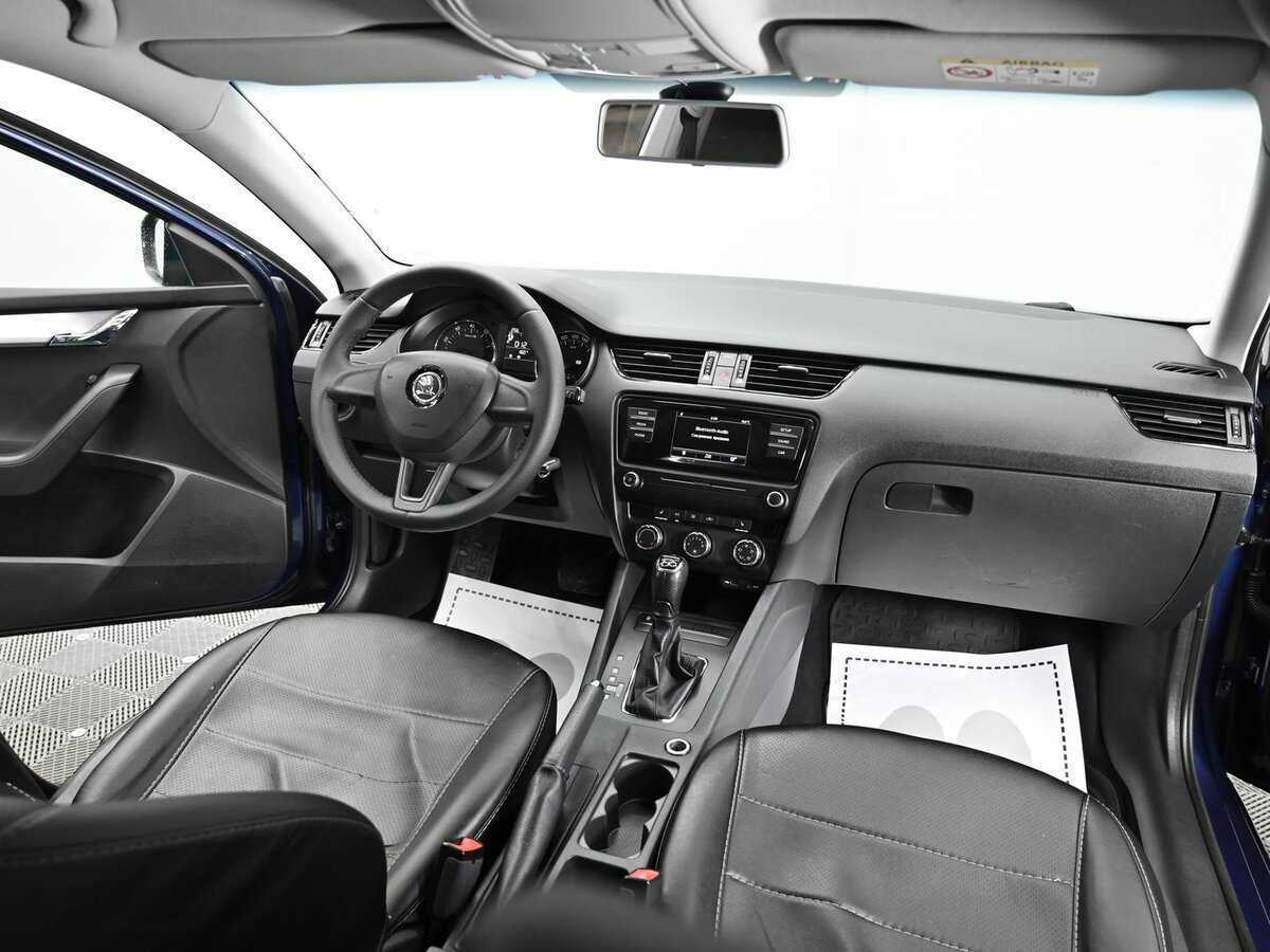 Б/У Шкода Октавия 2017 года. Фото: #9