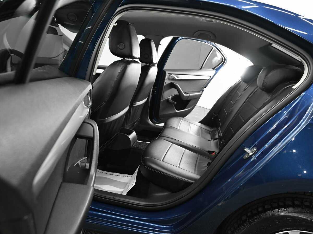 Б/У Шкода Октавия 2017 года. Фото: #11