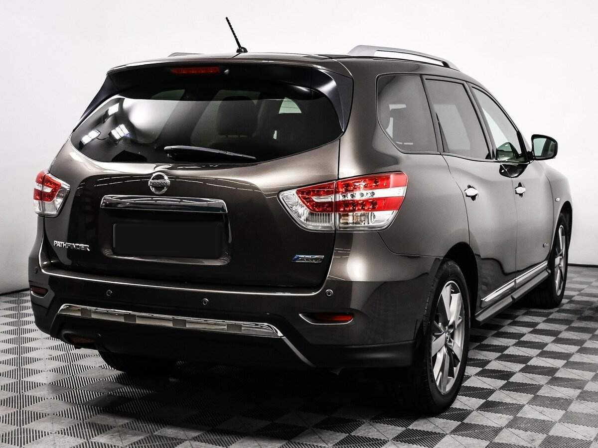 Б/У Ниссан Патфайндер 2014 года. Фото: #4