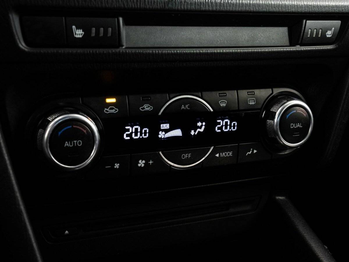 Б/У Мазда 3 2013 года. Фото: #14