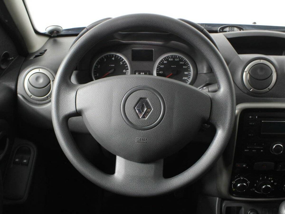 Б/У Рено Дастер 2015 года. Фото: #4