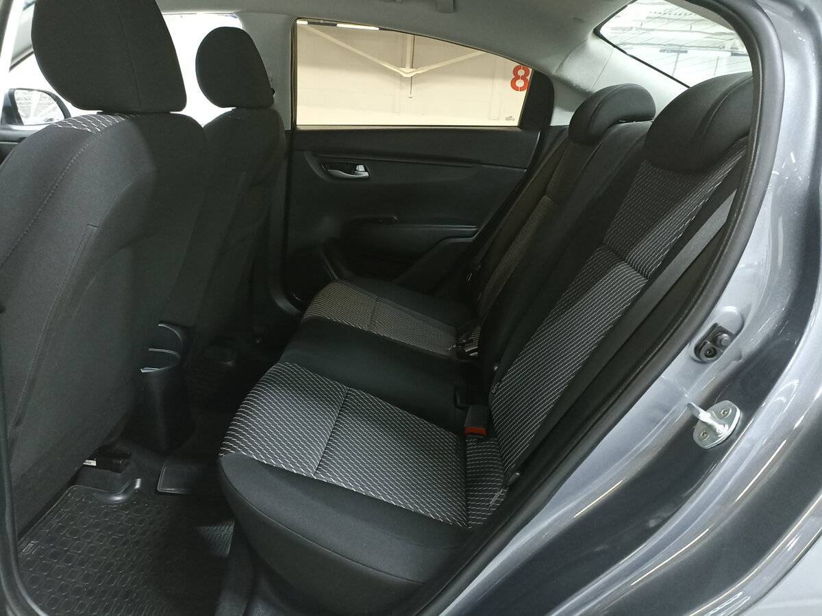 Б/У Киа Рио 2018 года. Фото: #11