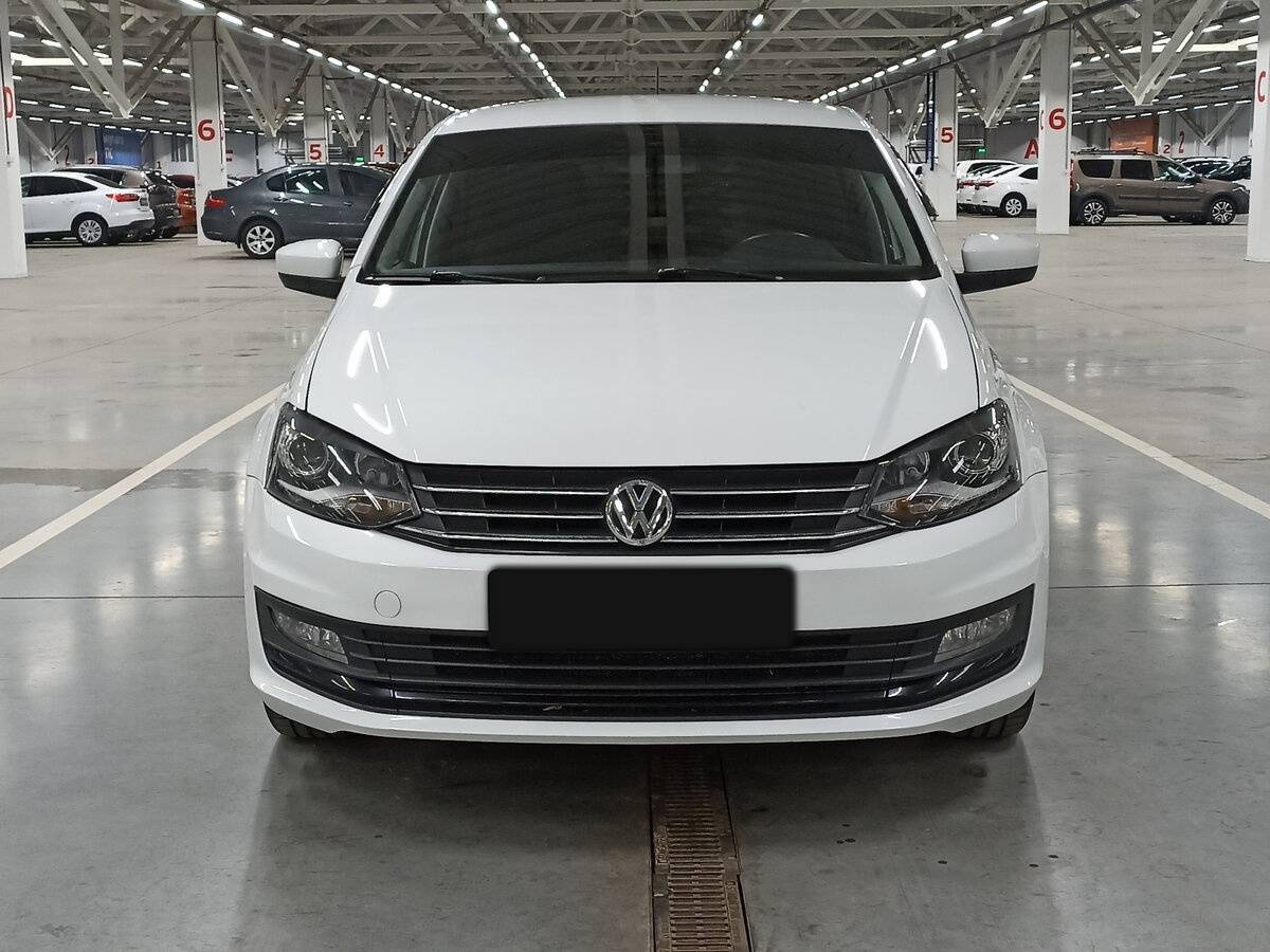 Б/У Фольксваген Поло 2016 года. Фото: #1