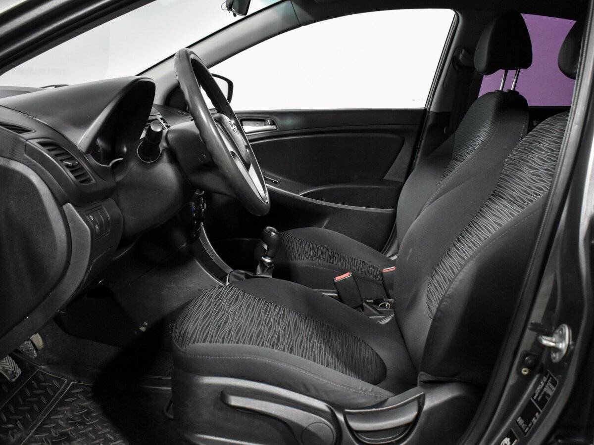 Б/У Хендай Солярис 2014 года. Фото: #9