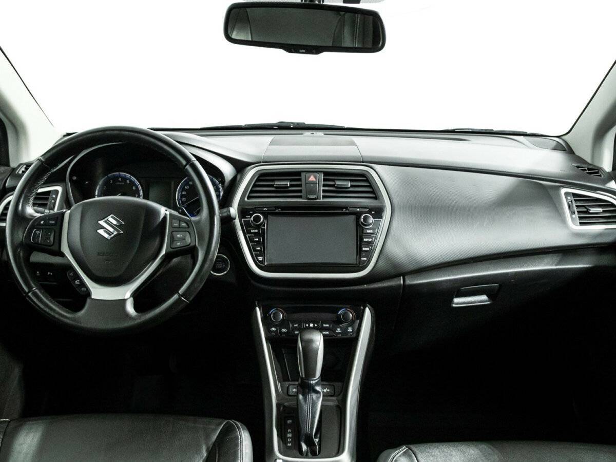 Б/У Сузуки С-Икс4 2014 года. Фото: #12