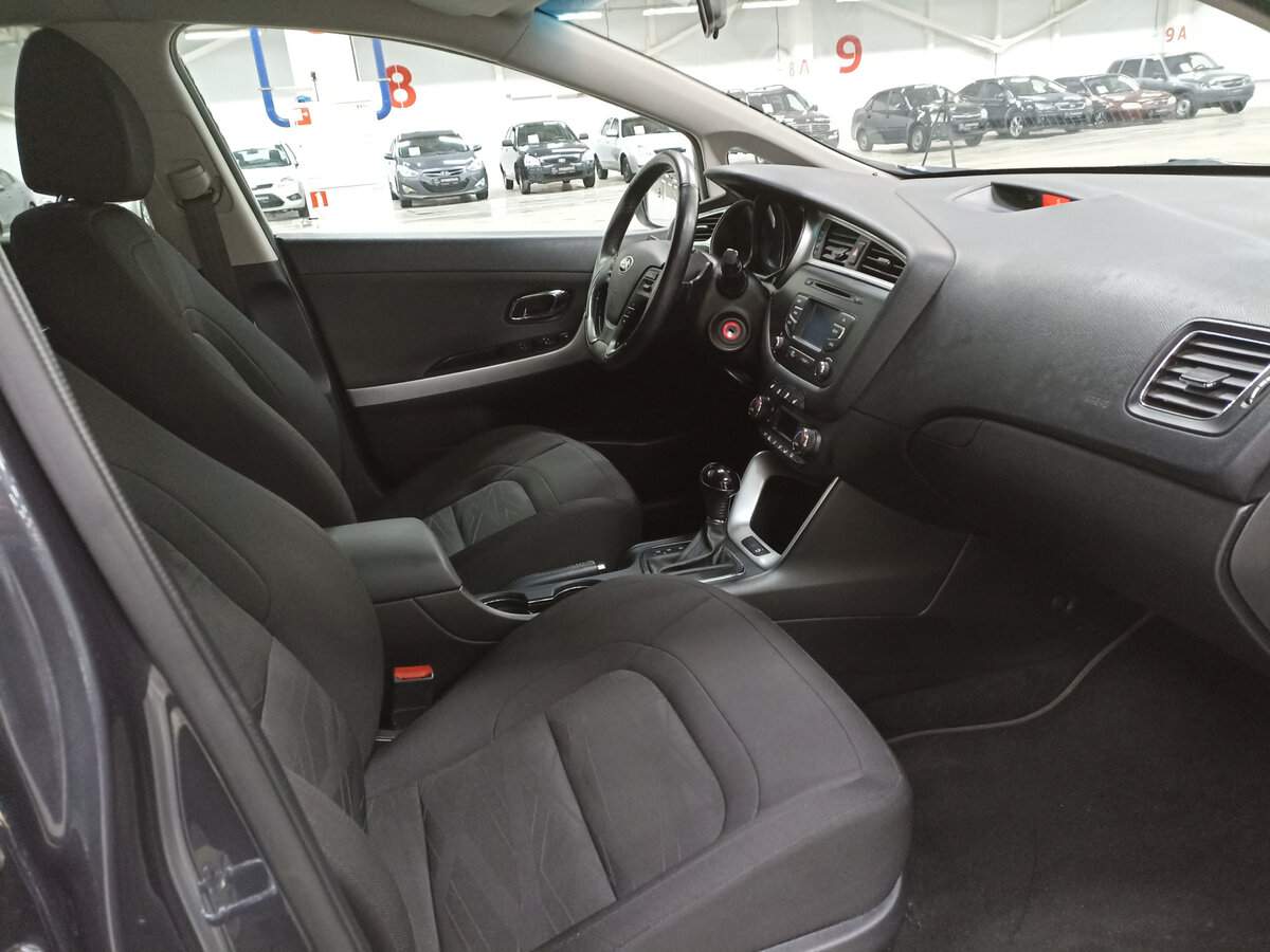 Б/У Киа Сид 2017 года. Фото: #10