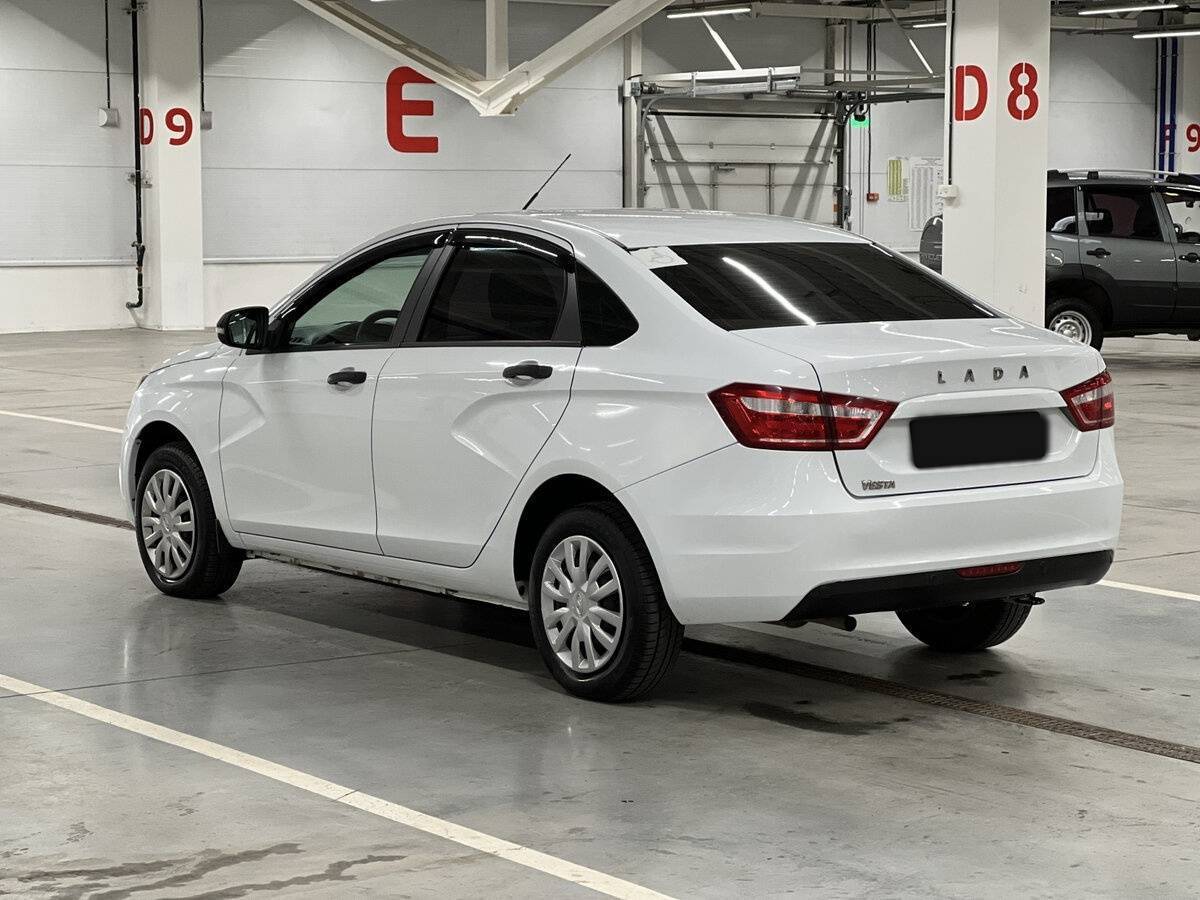 Б/У Лада (ВАЗ) Веста 2018 года. Фото: #6