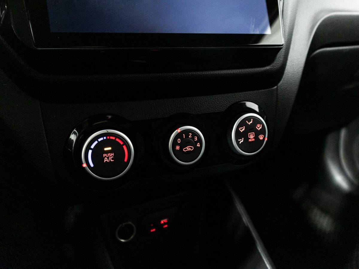 Б/У Киа Рио 2015 года. Фото: #14