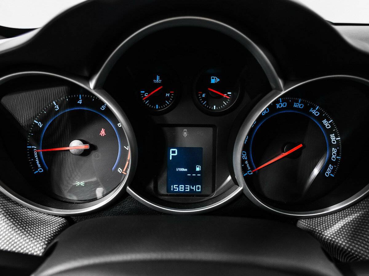 Б/У Шевроле Круз 2014 года. Фото: #9