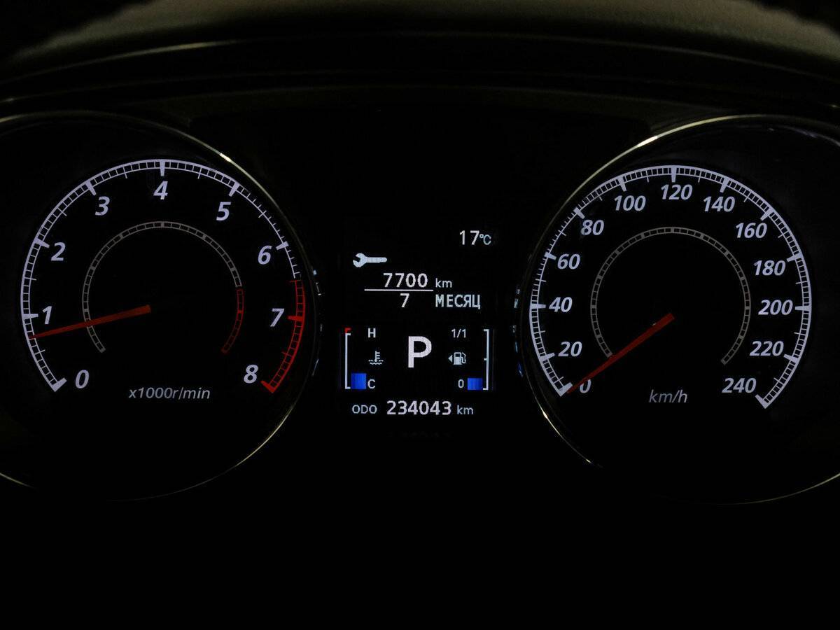 Б/У Митсубиши АС-Икс 2012 года. Фото: #12