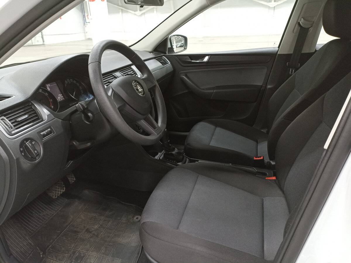 Б/У Шкода Рапид 2019 года. Фото: #15