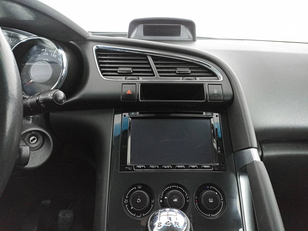 Б/У Пежо 3008 2012 года. Фото: #10