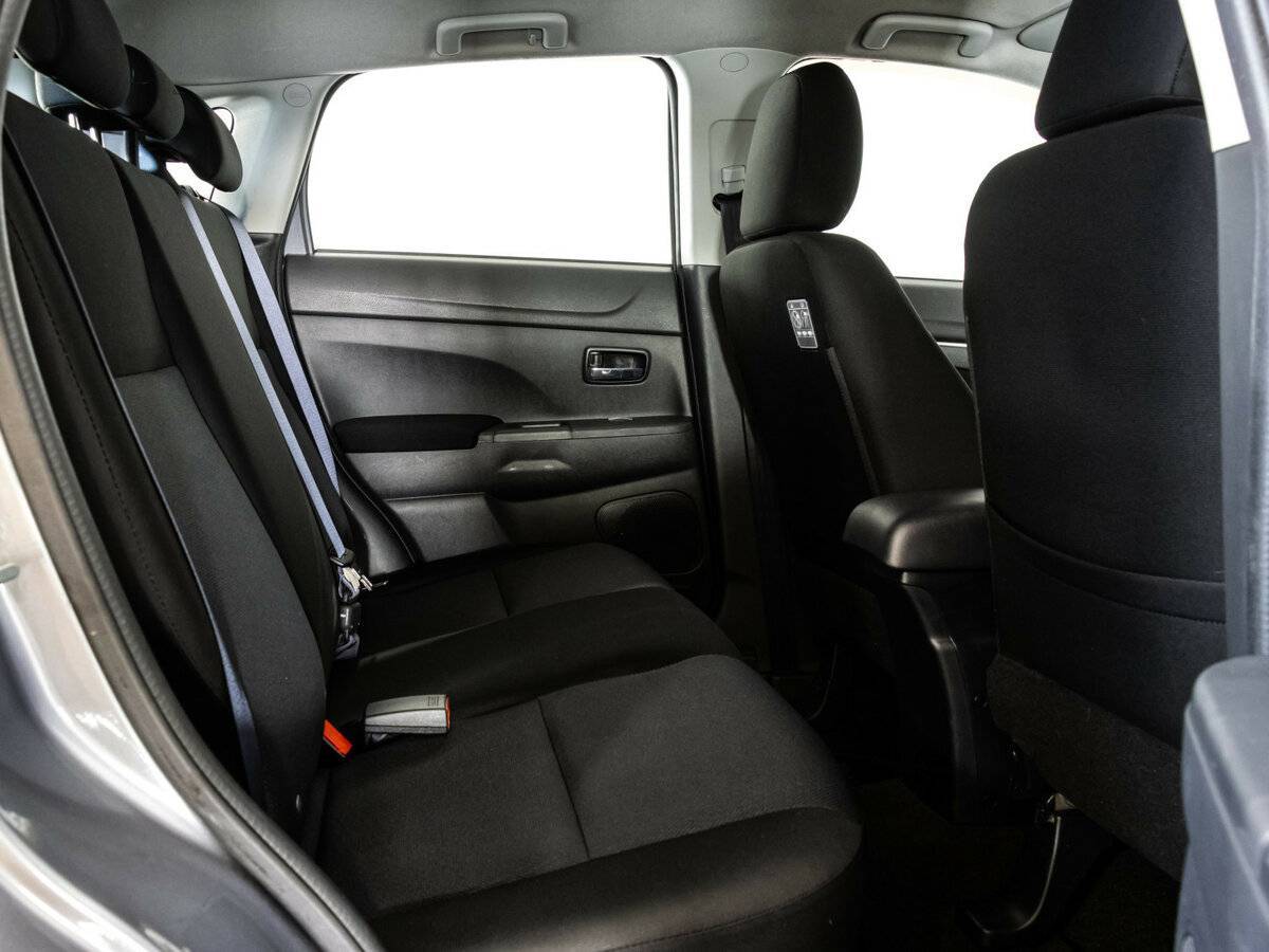 Б/У Митсубиши АС-Икс 2012 года. Фото: #11