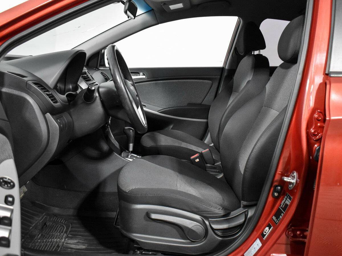 Б/У Хендай Солярис 2012 года. Фото: #9