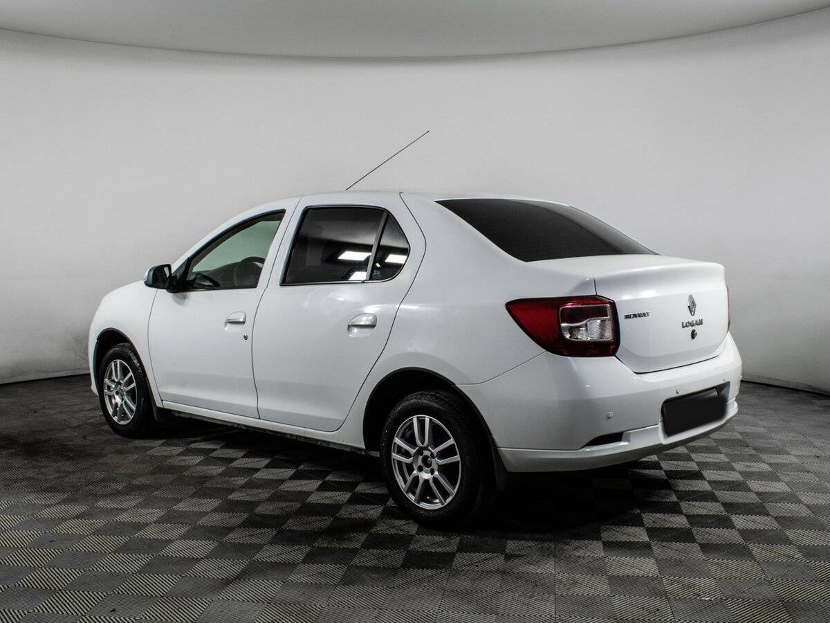Б/У Рено Логан 2017 года. Фото: #6