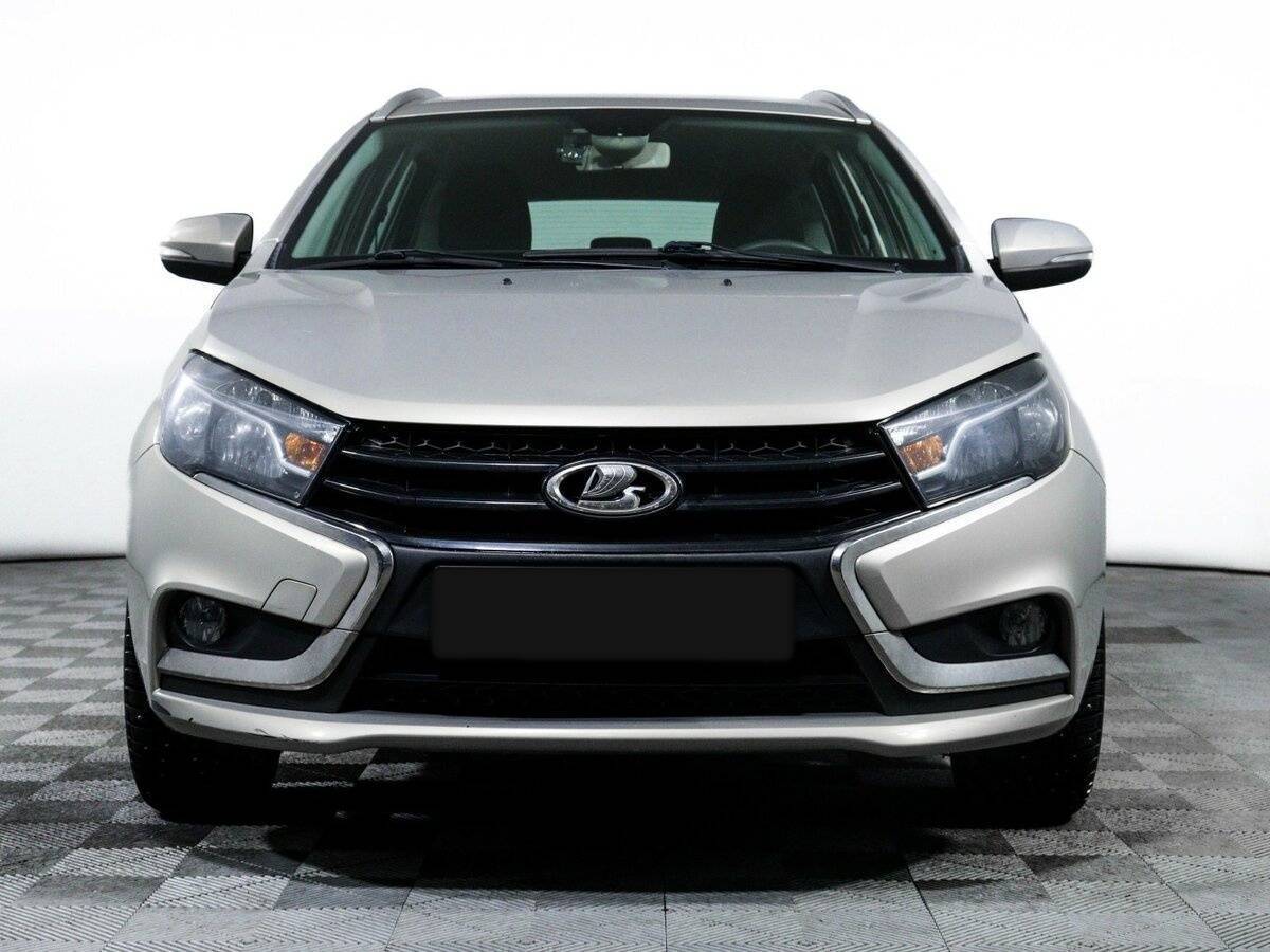 Б/У Лада (ВАЗ) Веста 2018 года. Фото: #1