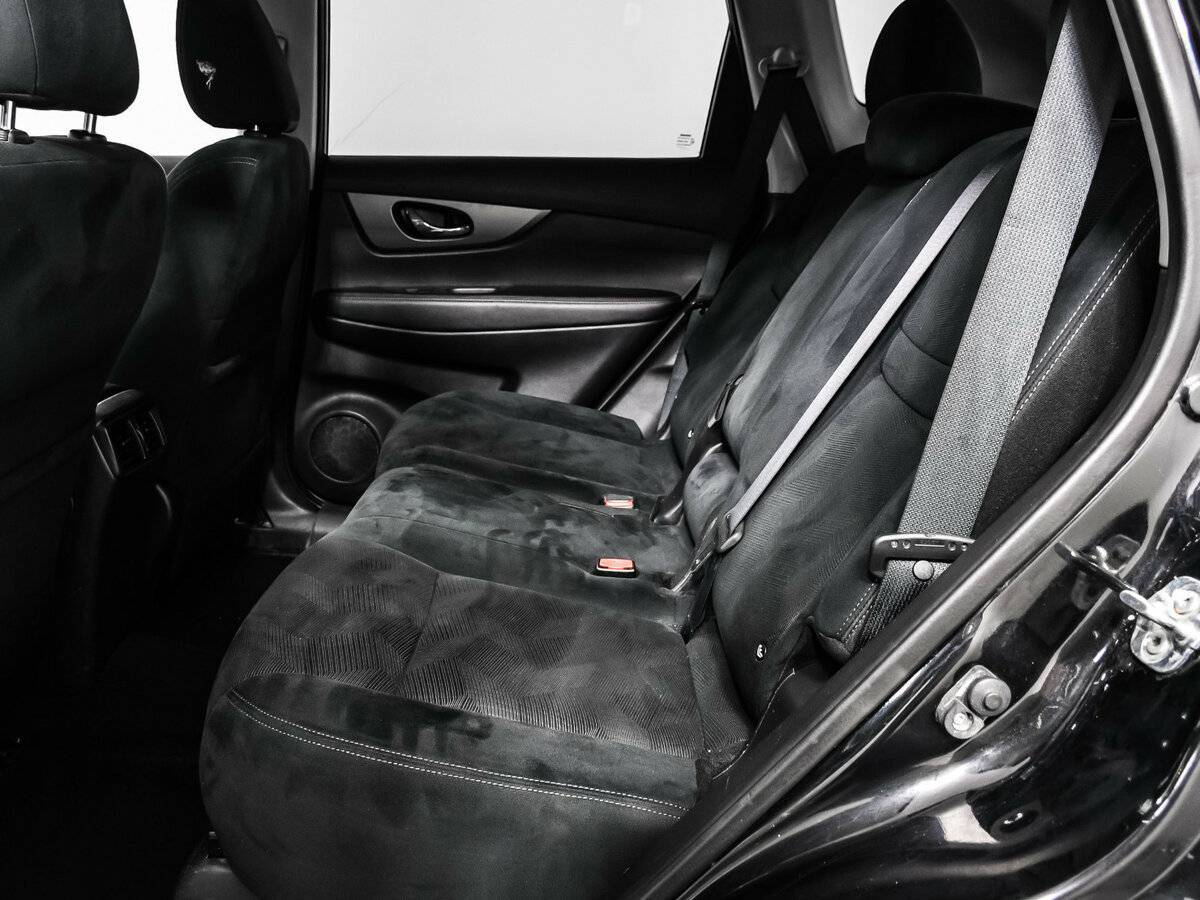 Б/У Ниссан Икс-Трейл 2015 года. Фото: #12