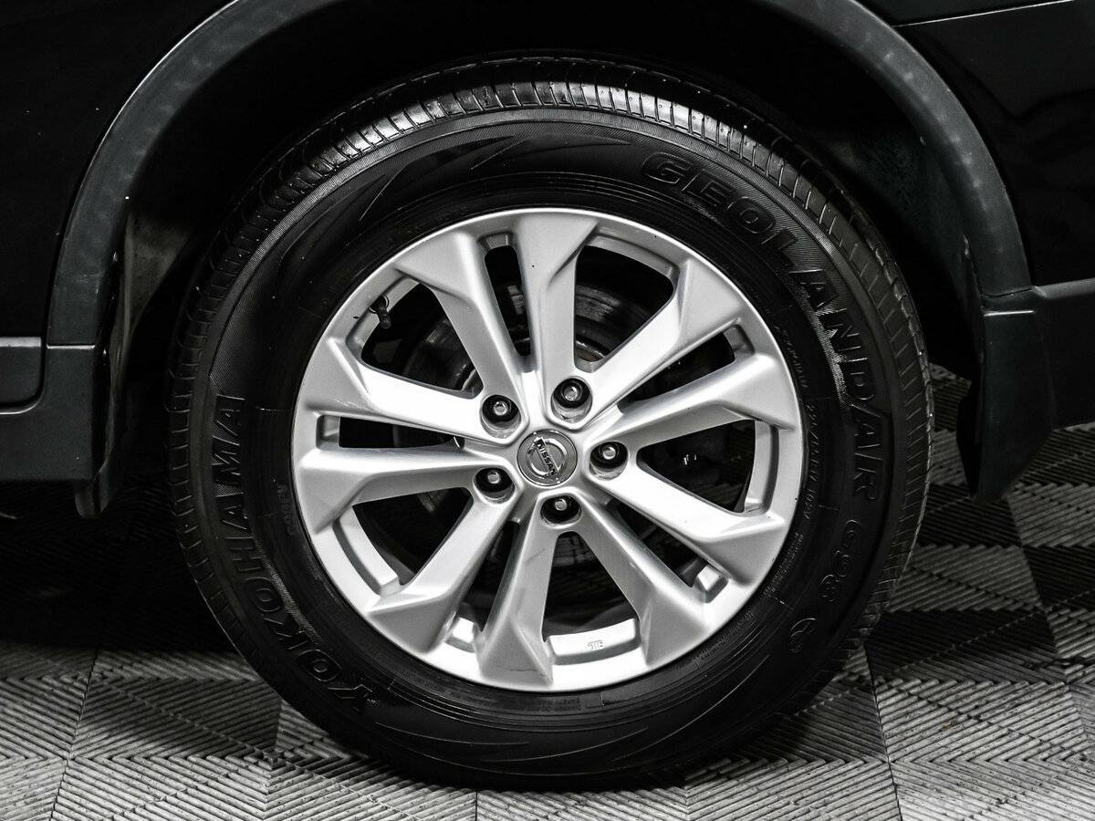 Б/У Ниссан Икс-Трейл 2015 года. Фото: #13