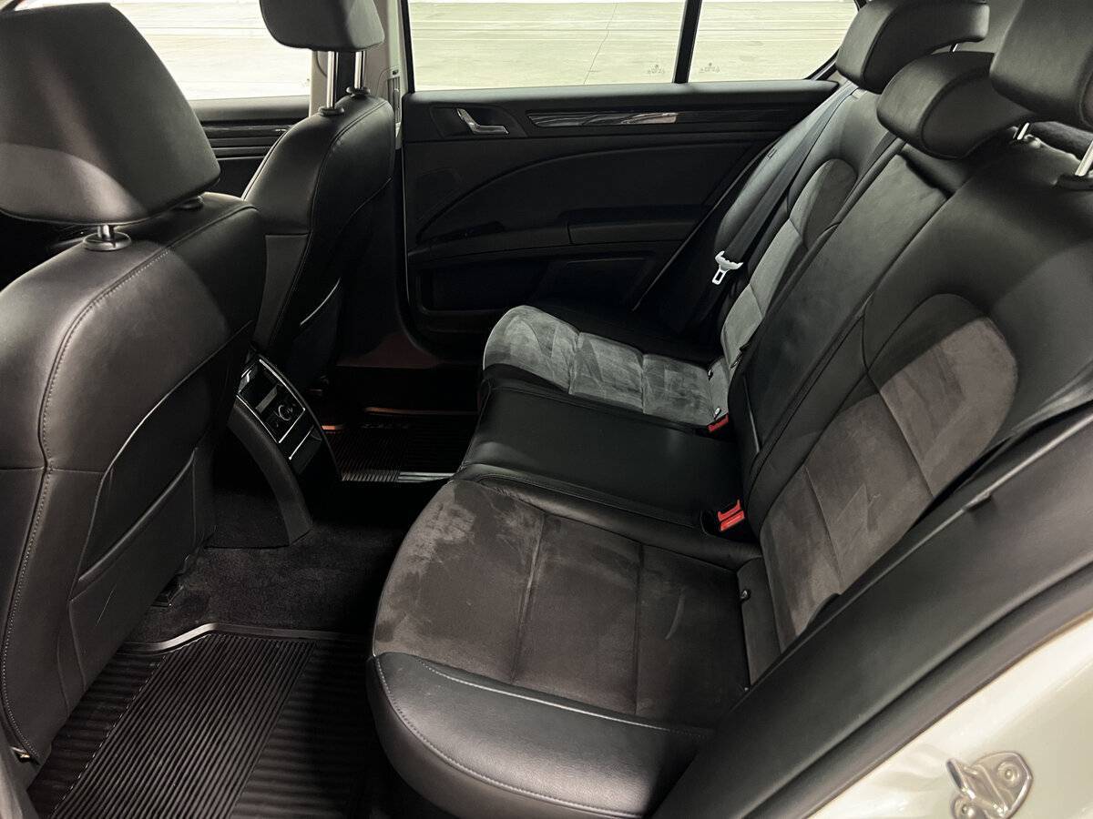 Б/У Шкода Суперб 2014 года. Фото: #11