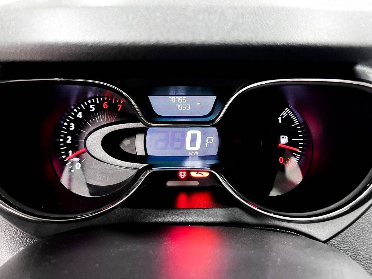 Б/У Рено Каптюр 2019 года. Фото: #12