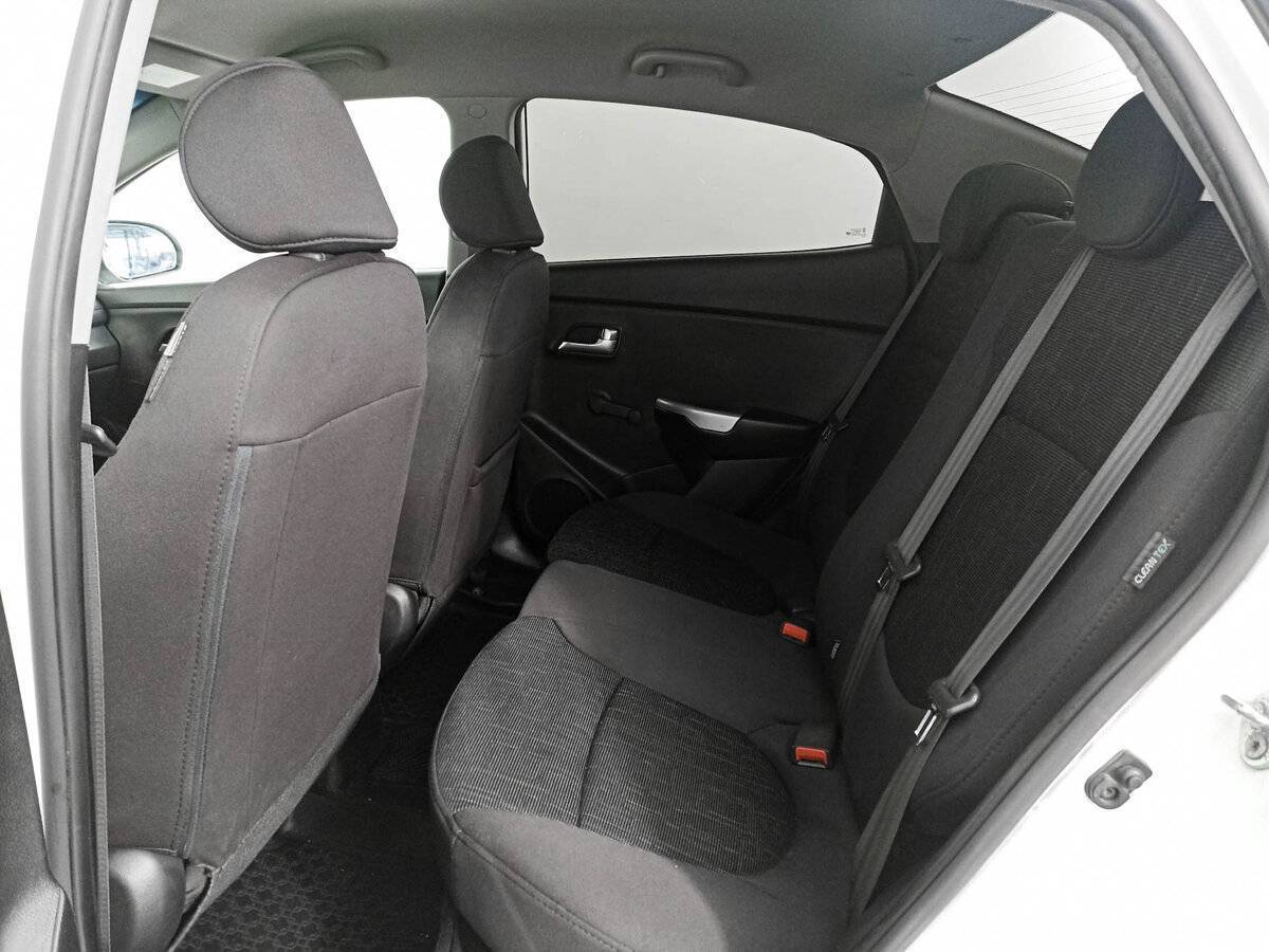 Б/У Киа Рио 2015 года. Фото: #11