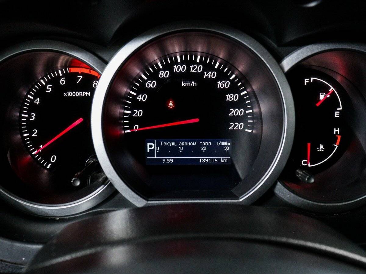 Б/У Сузуки Гранд Витара 2013 года. Фото: #7