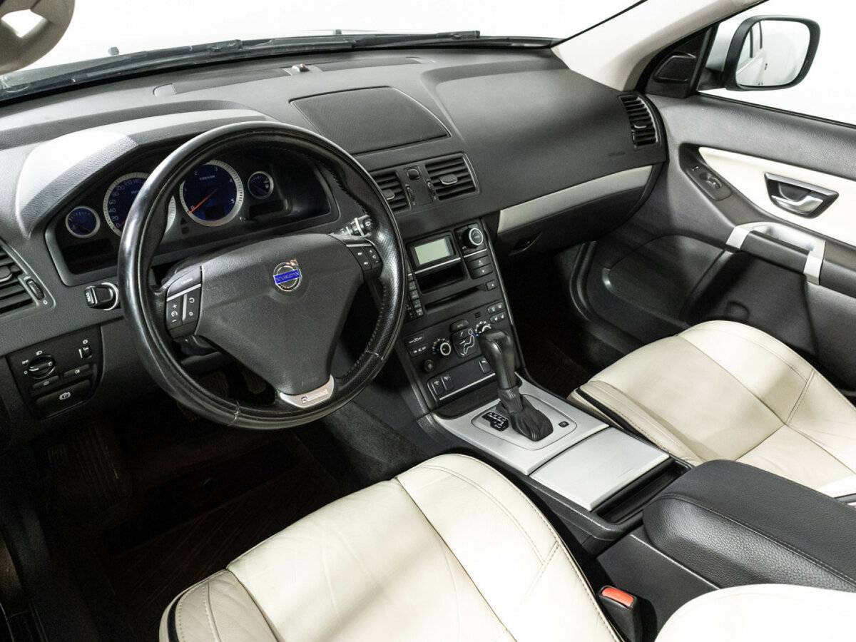 Б/У Вольво ИксЦ90 2013 года. Фото: #10