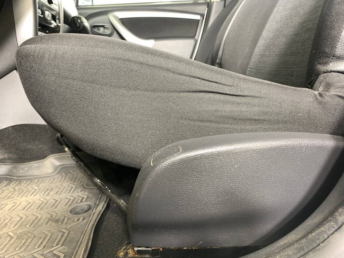 Б/У Рено Дастер 2013 года. Фото: #14