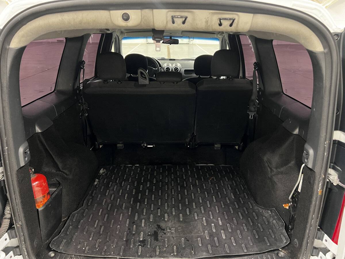 Б/У Лада (ВАЗ) Ларгус 2017 года. Фото: #9