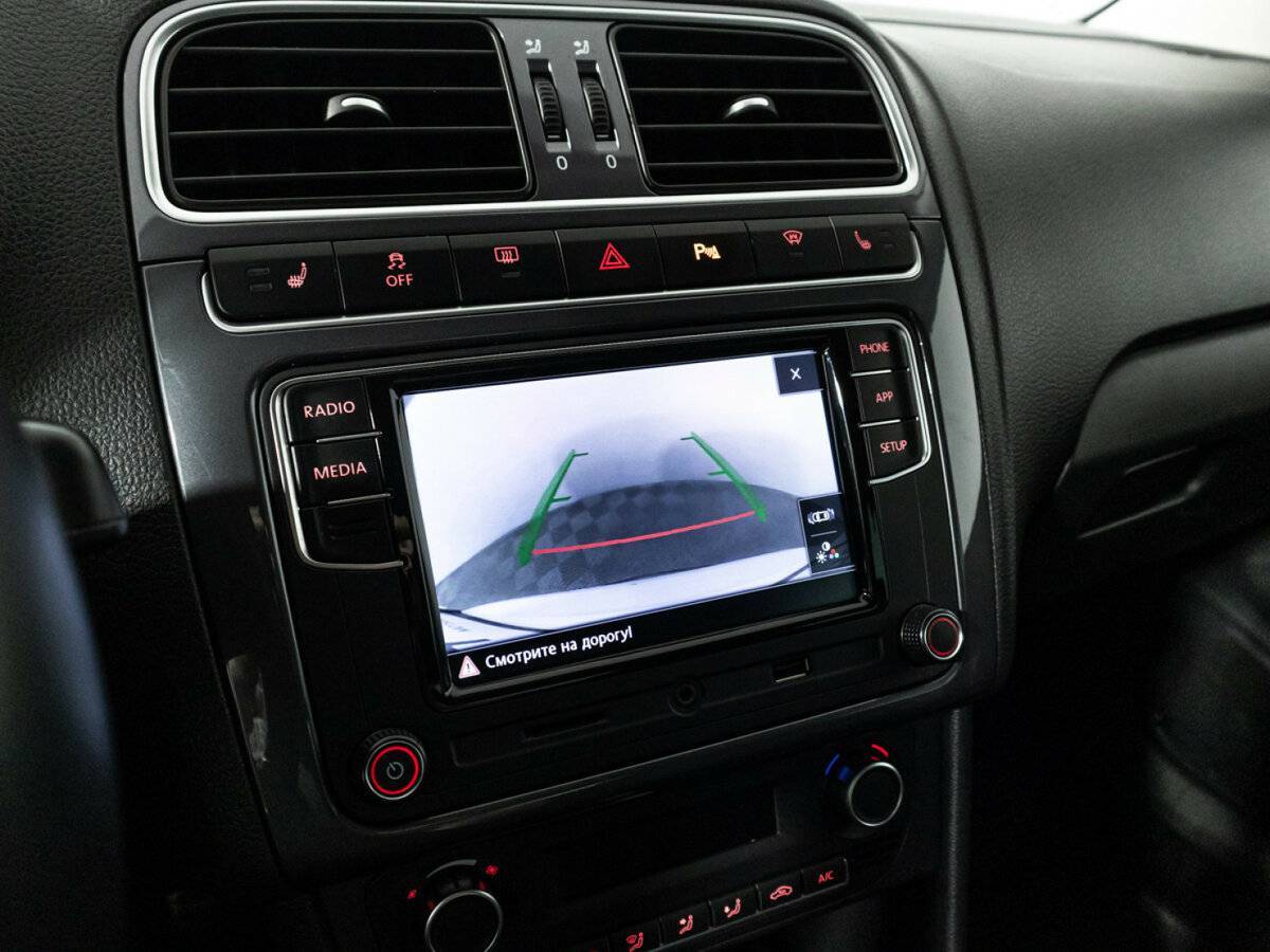 Б/У Фольксваген Поло 2018 года. Фото: #15