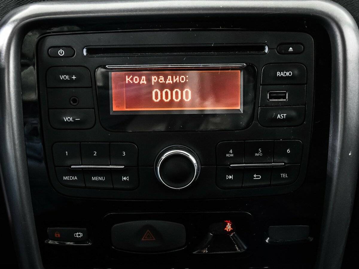 Б/У Рено Дастер 2013 года. Фото: #14