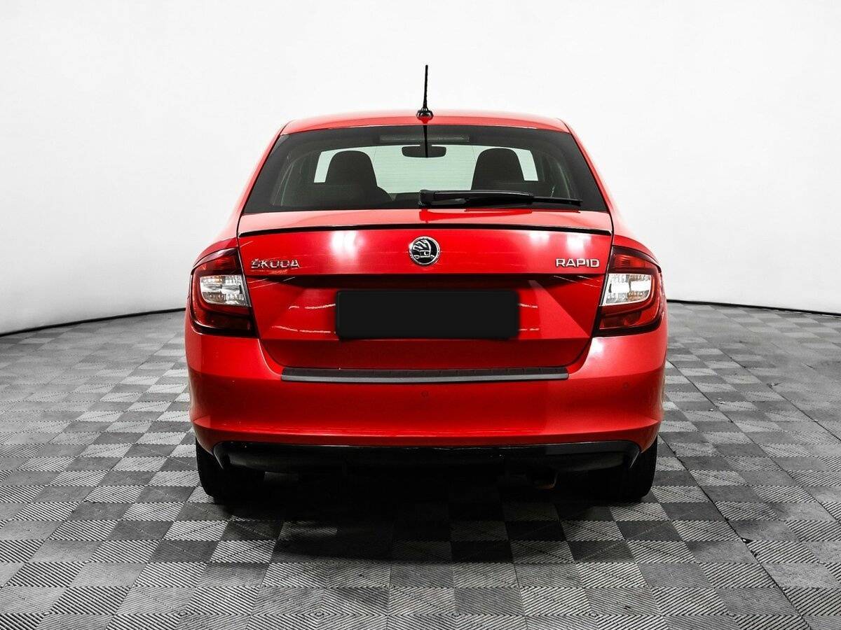 Б/У Шкода Рапид 2018 года. Фото: #5