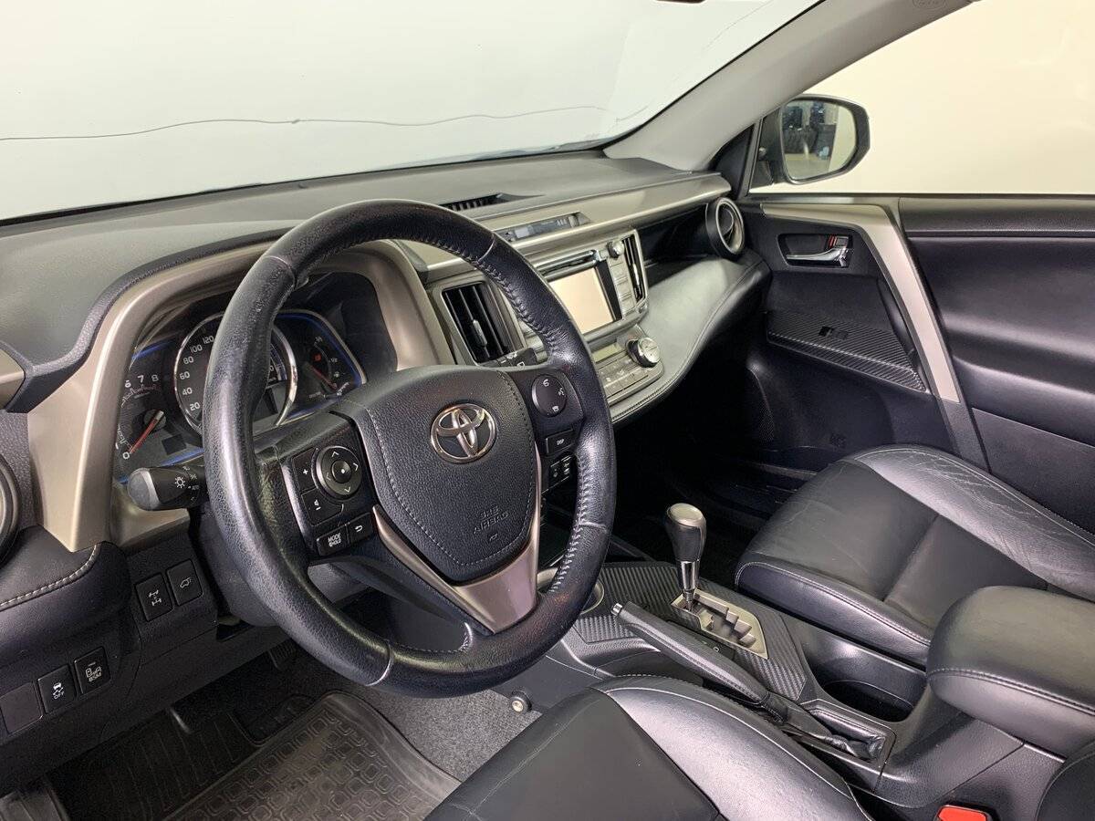 Б/У Тойота Рав4 2013 года. Фото: #10