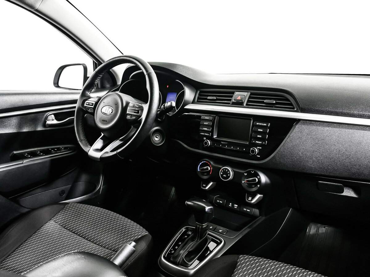 Б/У Киа Рио 2018 года. Фото: #8