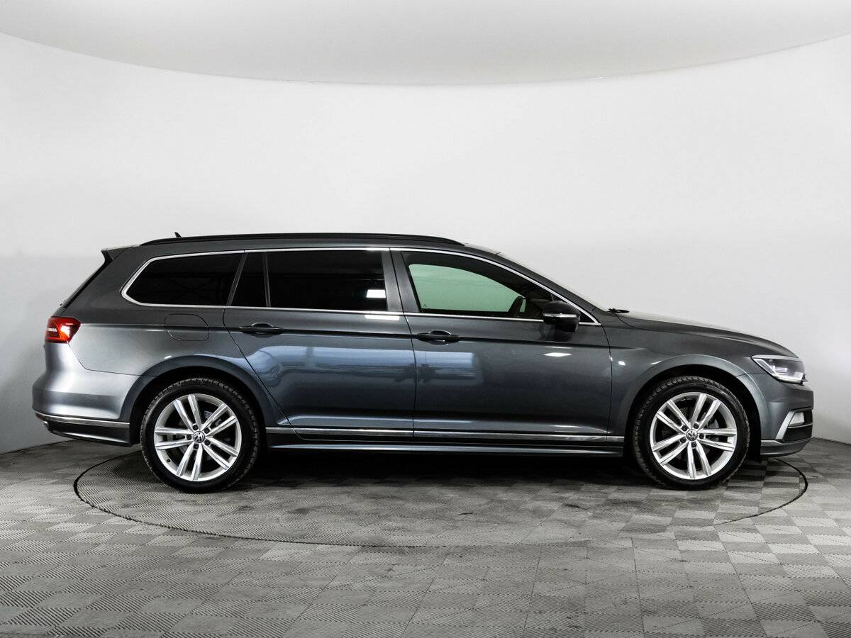 Б/У Фольксваген Пассат 2016 года. Фото: #3