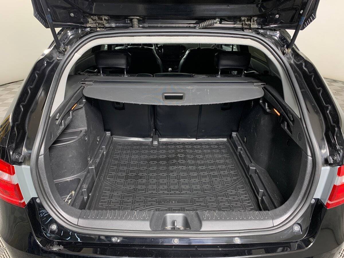 Б/У Лада (ВАЗ) Веста 2021 года. Фото: #18