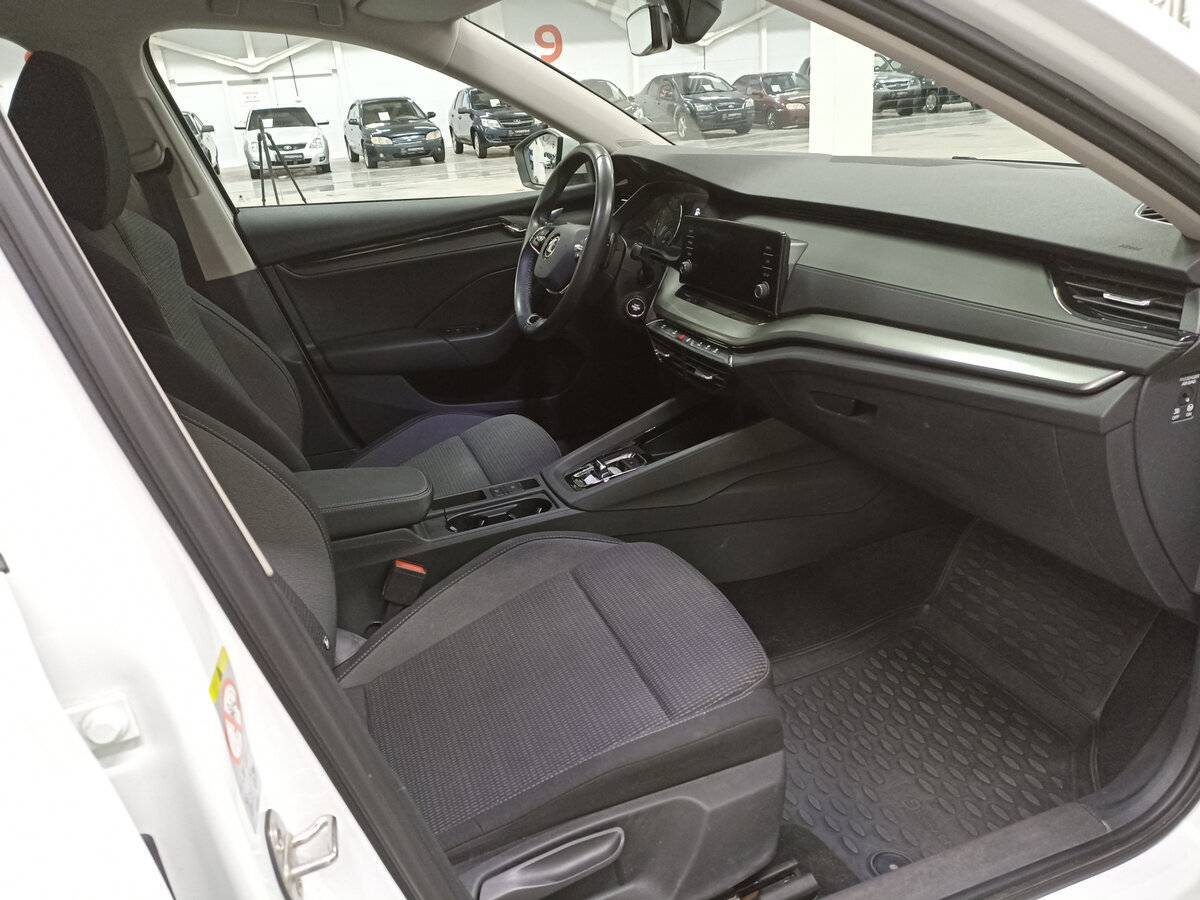 Б/У Шкода Октавия 2021 года. Фото: #10