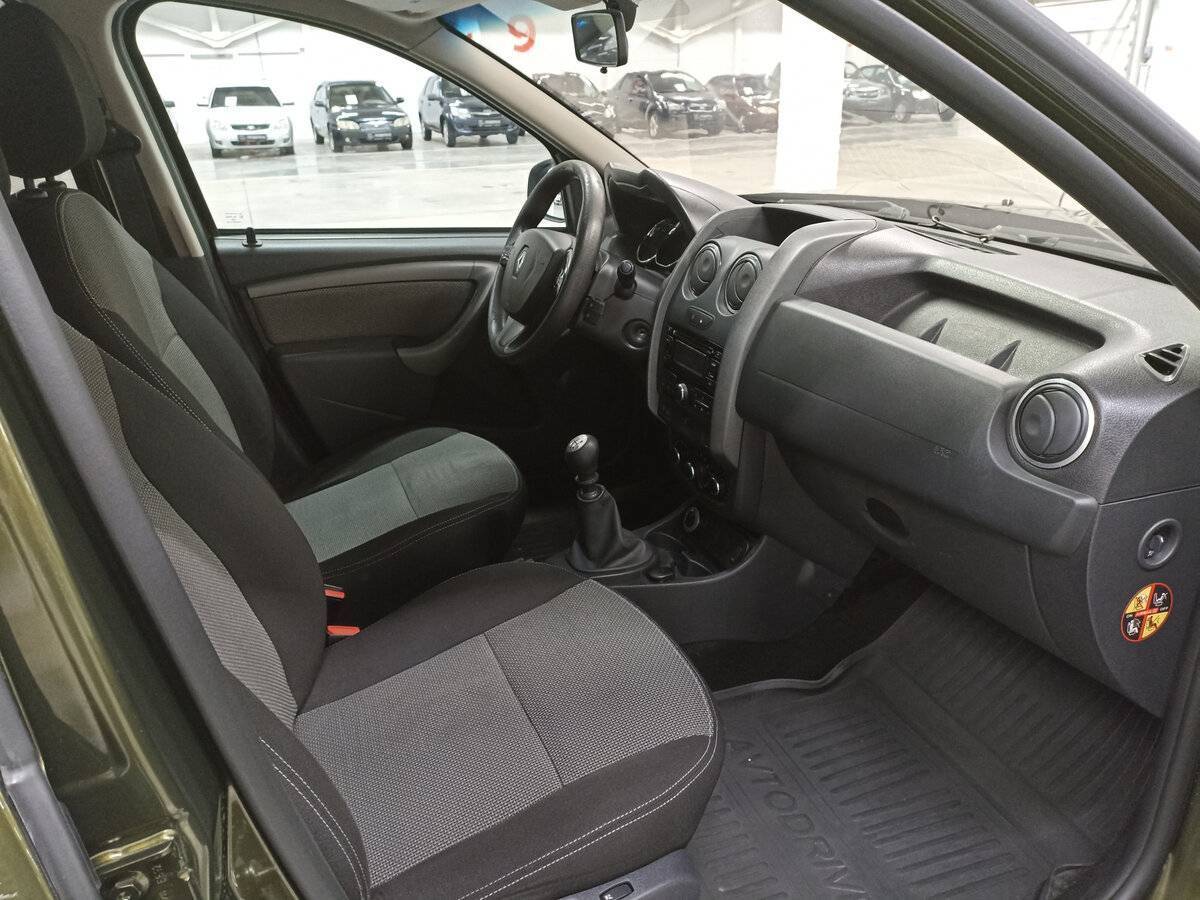 Б/У Рено Дастер 2015 года. Фото: #10