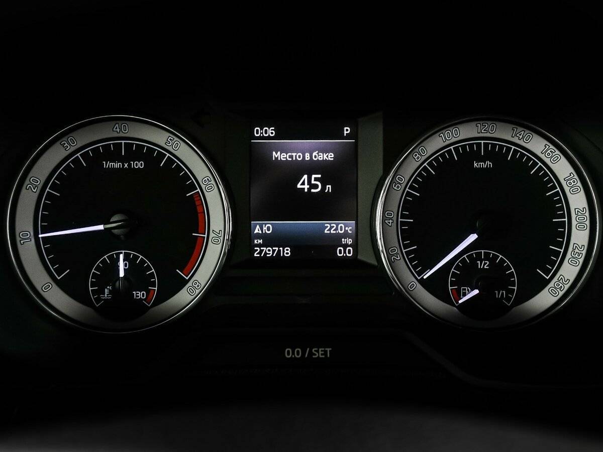 Б/У Шкода Октавия 2014 года. Фото: #9