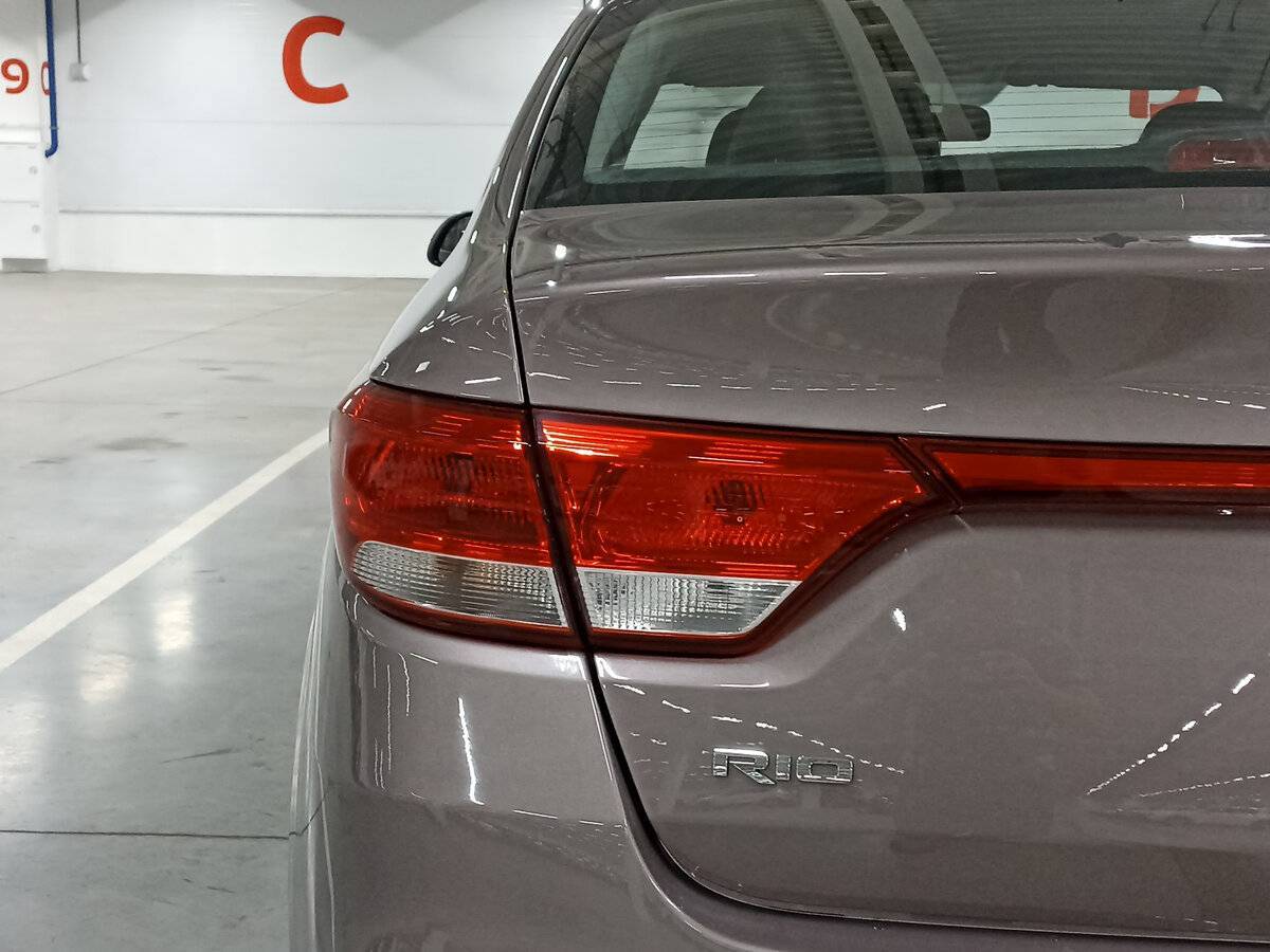 Б/У Киа Рио 2018 года. Фото: #8