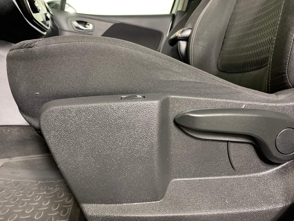 Б/У Рено Каптюр 2019 года. Фото: #15