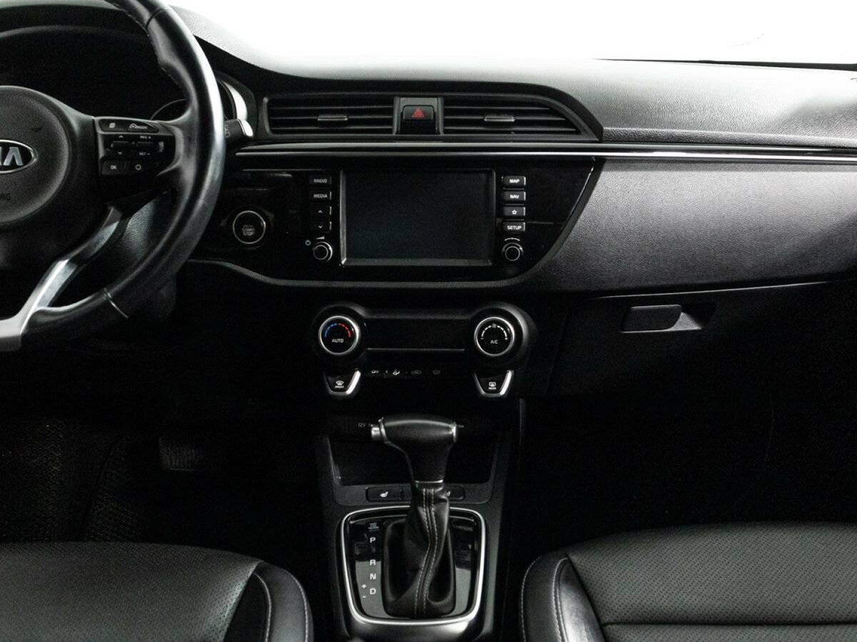 Б/У Киа Рио 2018 года. Фото: #13