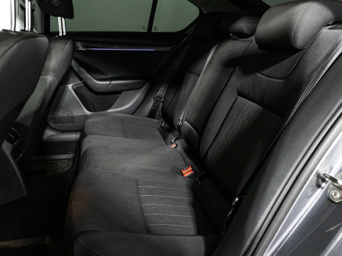 Б/У Шкода Октавия 2020 года. Фото: #9