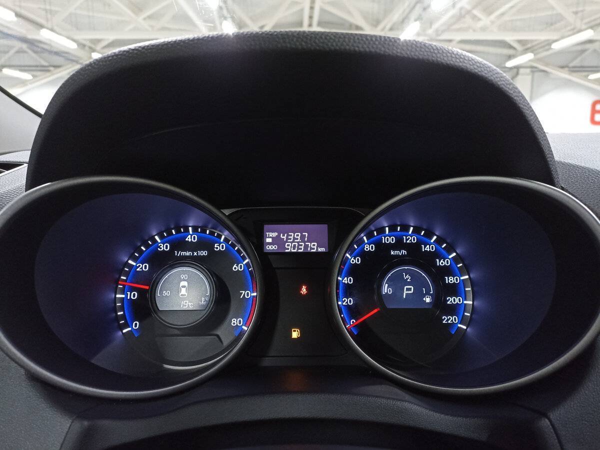 Б/У Хендай ай-икс35 2014 года. Фото: #12