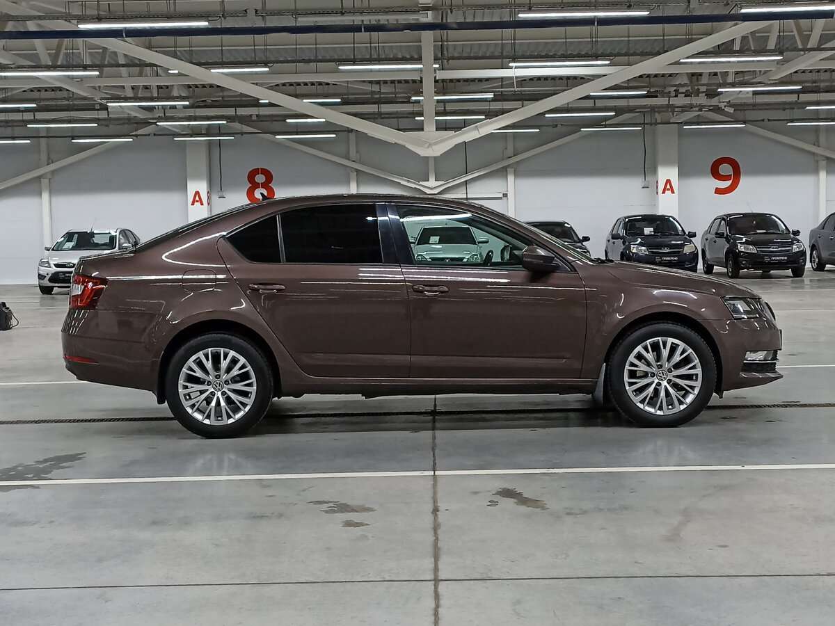 Б/У Шкода Октавия 2018 года. Фото: #3