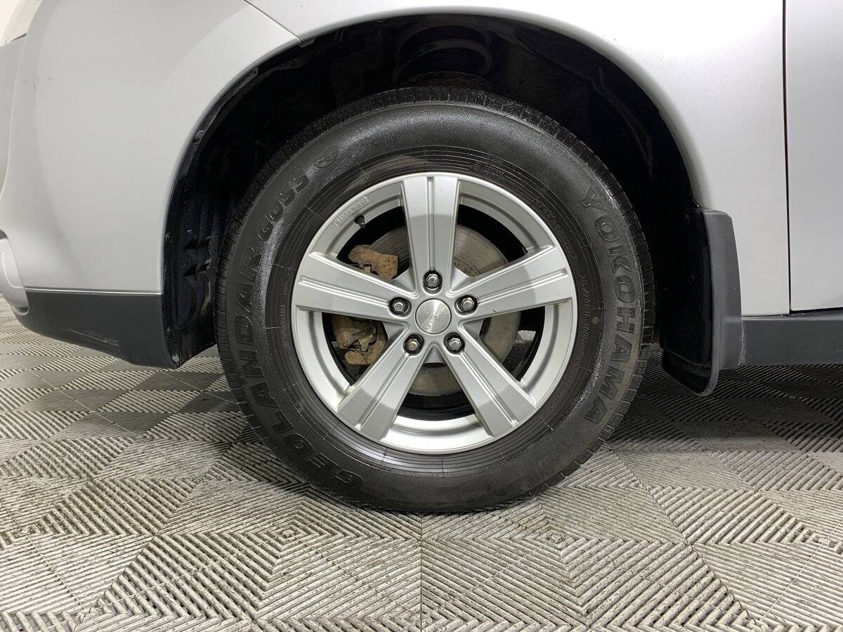 Б/У Митсубиши Оутлэндер 2013 года. Фото: #8