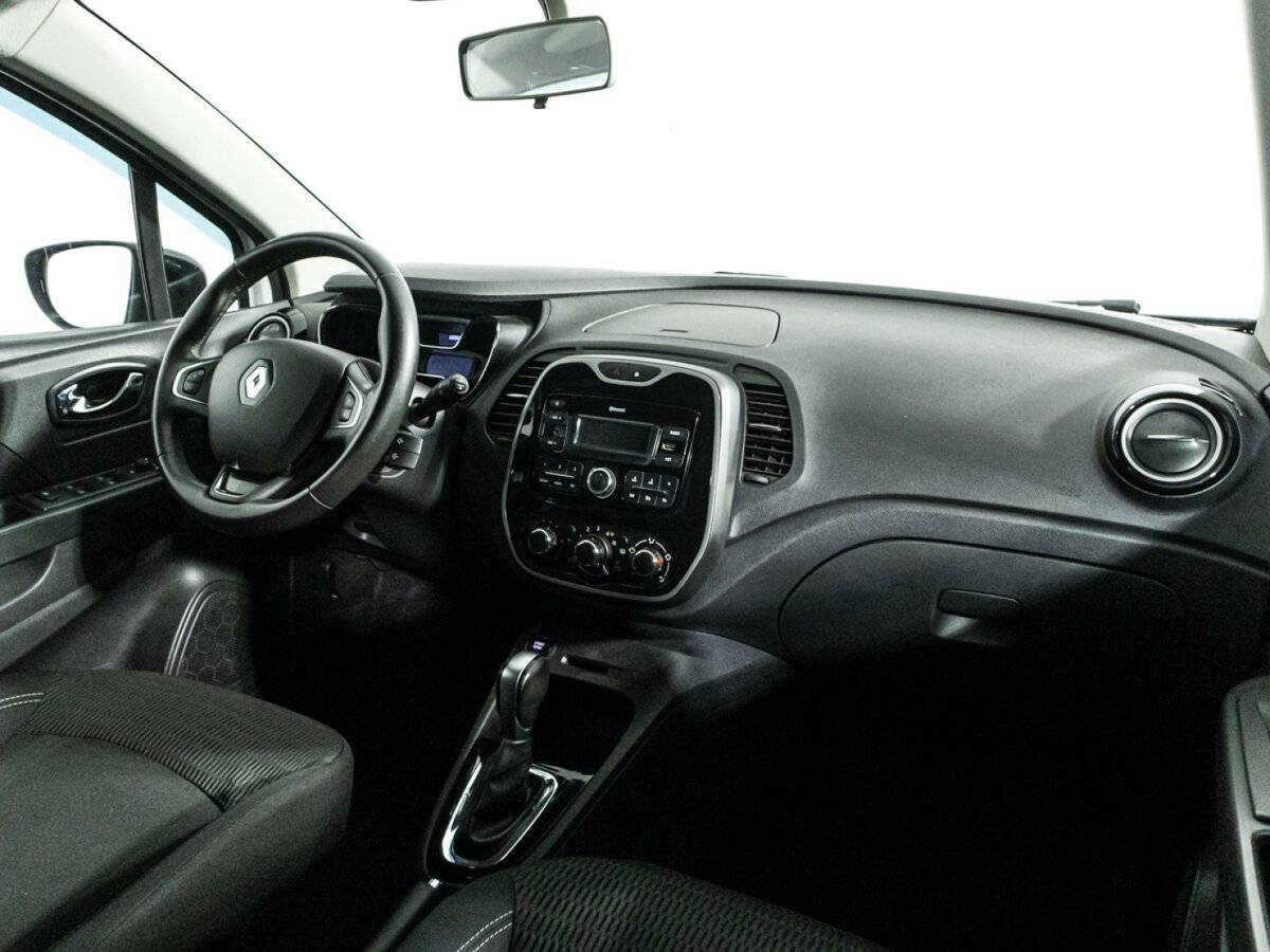 Б/У Рено Каптюр 2017 года. Фото: #8