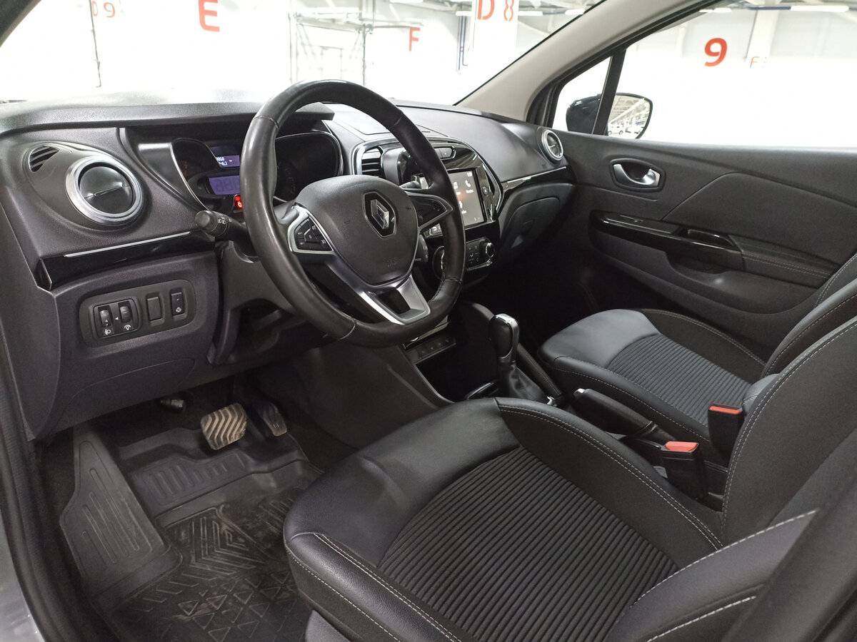 Б/У Рено Каптюр 2021 года. Фото: #15