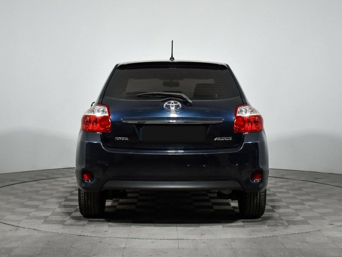 Б/У Тойота Аурис 2012 года. Фото: #6